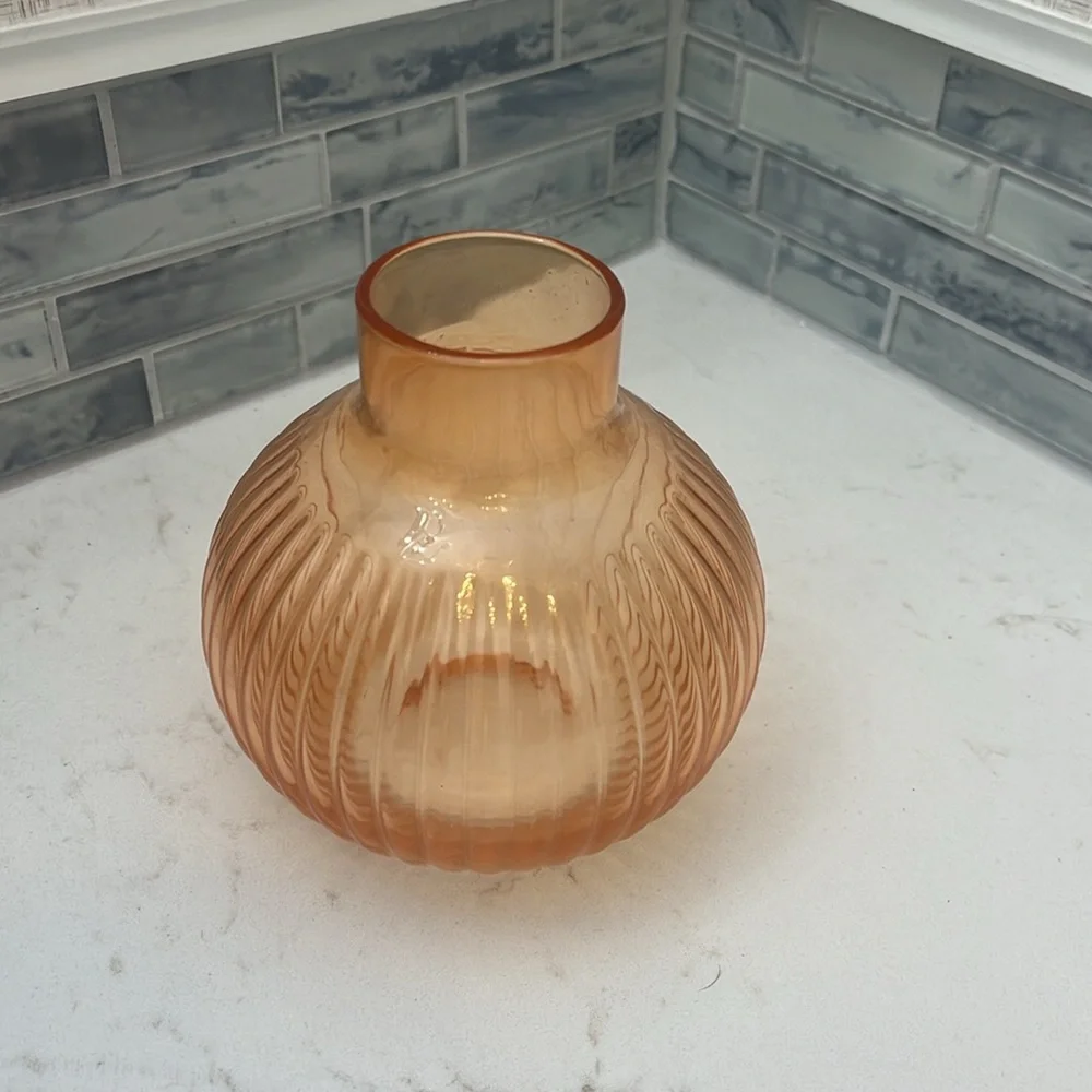 Elegant Peach Color Glass Vase 💥 ‼️PRICE DROP‼️